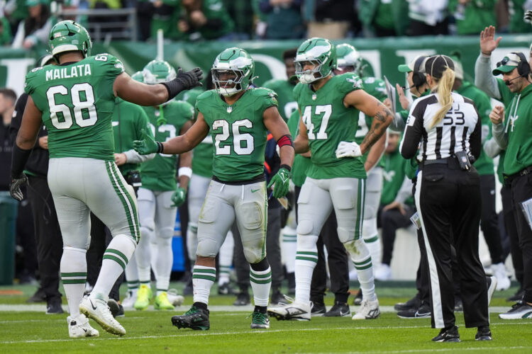 Saquon Barkley tops 2,000 yards rushing and moves within 100 of Dickerson's record